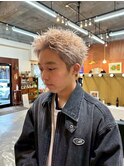 スパイキーショートケアブリーチダブルカラーホワイトシルバー