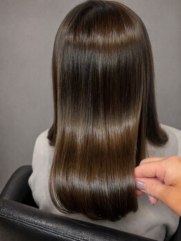 グレースドットエヌ(grace.N)の写真/大人女性のための髪質改善トリートメント｜ダメージ補修で叶う上質なウル艶美髪へ