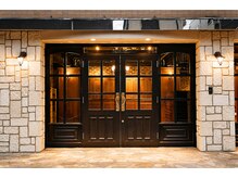 クロエ 三軒茶屋(Cloe)の雰囲気（Brooklyn調の店内は昼と夜で違う雰囲気を演出する空間も◎　）