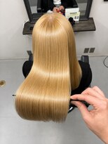 エクシーズ 新宿(XYZ) ブリーチ毛酸性ストレート