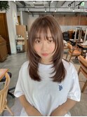 レイヤーカットハッシュカットミディアムレイヤー