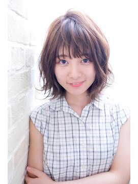 エルサフィロ キタハマ(el zafiro kitahama) 【el zafiro kitahama】シースルー 外はね カール ボブ