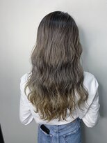 モルニ(MORNI)&nbsp;グレージュ_マロンベージュ Aラインボブ かきあげ