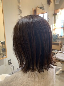 リト(Lit) 【大人可愛い】切りっぱなしボブ ぱつっとボブ 白髪染め