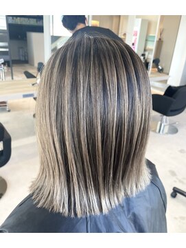 リア 近鉄八尾店(Lia) バレイヤージュ