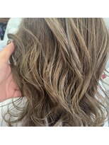 アオアクア バイ グルグル 小岩店(ao akua by GULGUL)&nbsp;白髪ぼかしハイライト☆