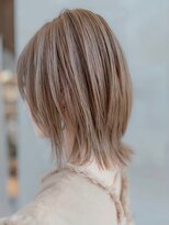 ケアリー 成増(Carelly)&nbsp;☆外ハネボブアッシュブラウンネオウルフツイストパーマ