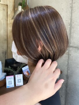 トト 船橋店(toto.) 黒髪/グレーベージュ/レイヤーロング/前髪パーマ[西船橋/津田沼]