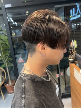 ヌーバイアンドライフ(NU. by and life) 前下がり/センターパート/刈り上げ