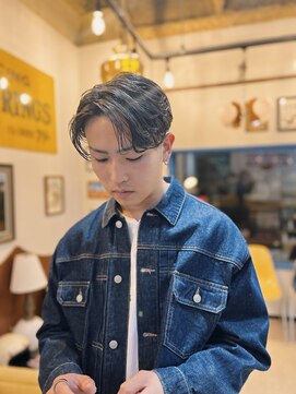 フォーコーナーズカットショップフェイビーズ 名古屋西(FourCornersCutShop favey's) センターパート