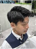 アップバングショートヘア