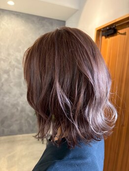 シロ(SHeIRO)の写真/くびれを生かした"黄金比バランス"で小顔魅せ◎一人ひとりに合ったスタイルを《SHeIRO Hair》で楽しもう☆