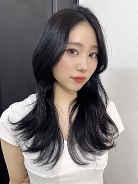 ビビバイベル(BiVi by BHEL) 桑名ロングレイヤーカットハッシュカット透明感カラー重めロング