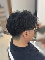 ソソ(soso.)&nbsp;MEN’S HAIR/緩めシャドウパーマ/ツーブロック/木更津