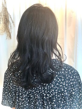 アトリア ヴィラ 横浜(Atria Villa) 外ハネミディアムロング