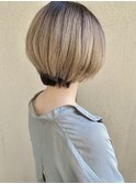 ショートボブ