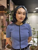 ヘアーアンドメイク ビス(HAIR&MAKE bis) 青すぎない青!ブルーシルバーカラー☆【多田 華歌】