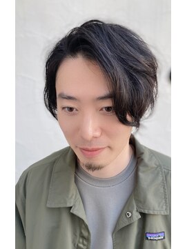 ヴァロ(Valo) メンズパーマ/ツーブロック/センターパート/ツーブロック