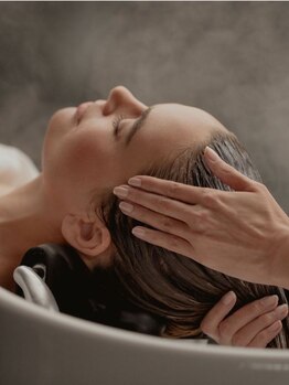 ルーブ(roove)の写真/[カット+相馬式ビュ-ティ-スパ¥12000]ストレス/眼精疲労/冷えetc...絶妙手技でスッと軽くなるすっきり感を