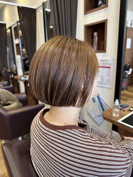 美容室ヒラトヤ 仙北店 10代から50代まで幅広く人気　プツッとボブ