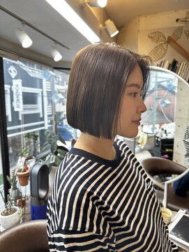 ア セカンド 清藤美容室第弐號(a sekand) 切りっぱなしミニボブスタイル
