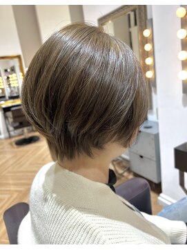 コワファースト させぼ五番街店(COIFF1RST) 透明感カラー×ショートボブ