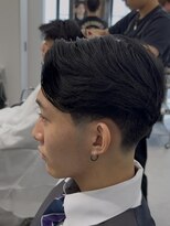 グルーマーズクレッジ 渋谷店(GROOMER/S CREDGE) men's/メンズ/刈り上げセンターパート/フェザーパーマ/渋谷