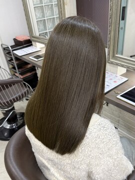 ヘアーアンドメイク シークタチカワ 立川店(Hair&Make Seek) 【早坂】湿気に負けない髪質改善3｜乾かすだけでツヤとまとまり