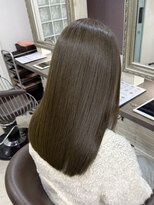 ヘアーアンドメイク シークタチカワ 立川店(Hair&Make Seek) 【早坂】湿気に負けない髪質改善3|乾かすだけでツヤとまとまり