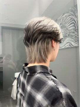 イリ(iLi) 【iLi×MIRAI】ハイトーン/メンズウルフ/ フェザーパーマ