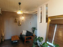 hair salon reto【ヘアサロン レト】の雰囲気（待合）