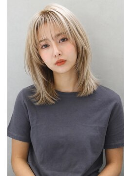 アリュールヘアー ヴィヴィ(ALLURE hair vivi) 【ALLURE】レイヤーカット_レイヤーボブ_ミルクティーベージュ