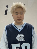 イリ 梅田(ili)&nbsp;スパイキーショート/ハイトーンベージュ/ブロンド/短髪/束感