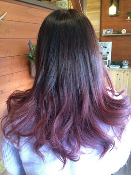 カシュカシュヘア(Cache-Cache hair) グラデーションカラー～傷んだ毛先にキトサン添えて～