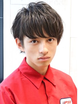 ネイビー(NAVY) ナチュラルな毛流れがカッコイイ!サイドパートマッシュ!