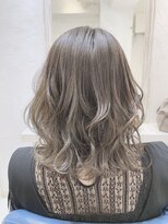 ウーロス(uros.)&nbsp;アッシュグレージュ