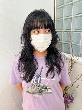 ロマーリ(LOMARLIE) ロングウルフ_似合わせパーマスタイル