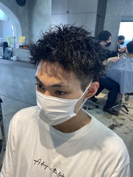 アンサー 千葉中央(UNSER prod by THE DAY) アップバングツイストショート