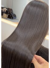 ワヴ ヘアー(WUV HAIR) カット＋美髪矯正ストレート＋アクア生トリートメント