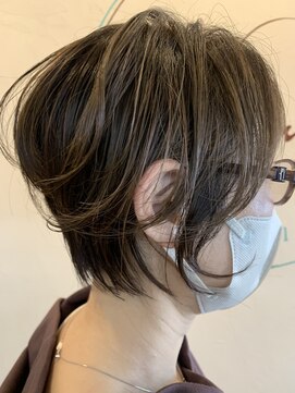 リノカヒリ(Lino kahili) ハンサムショート