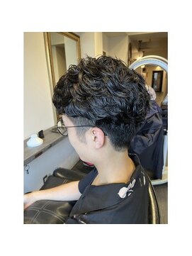 ヘアーアンドメイクアップ ケー インターナショナル 神楽坂(Ke' International) パーマスタイル　メンズパーマ　ショートパーマ　刈り上げ