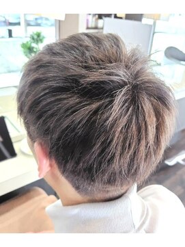 エノモト(ENOMOTO) アッシュベージュカラーメンズカット刈り上げ短髪