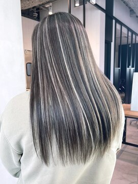 アイティー バイ アルバム 浦和店(IT by ALBUM) グレージュカラーグレーベージュレイヤーカット_ba522391