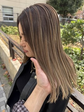 サル(saru) #ハイライト × #バレイヤージュ × #ベージュ