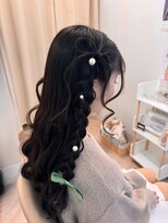 エメティ(Aimerty)&nbsp;ハーフツインに細めリボンアレンジ♪