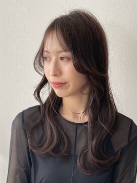 レヴィア(REVIA) レイヤーカット前髪カット顔まわりカット