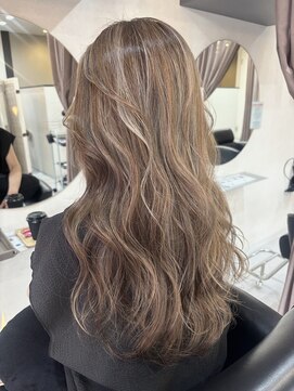 ルクス(Lux) hairLux・天王・三ヶ日・白髪ぼかしハイライトで白髪さよなら