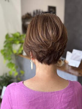 コチ(cochi) 【ミセスショート×水素髪質改善カラー】