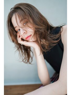 ギークス(GEEKS) 【GEEKS渋谷】顔周りレイヤー/ウルフ/チャコールグレー/秋カラー