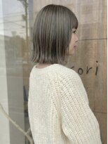 ニコリヘアワークス(nicori hair works)&nbsp;ハイトーン×外ハネ×グレージュ2
